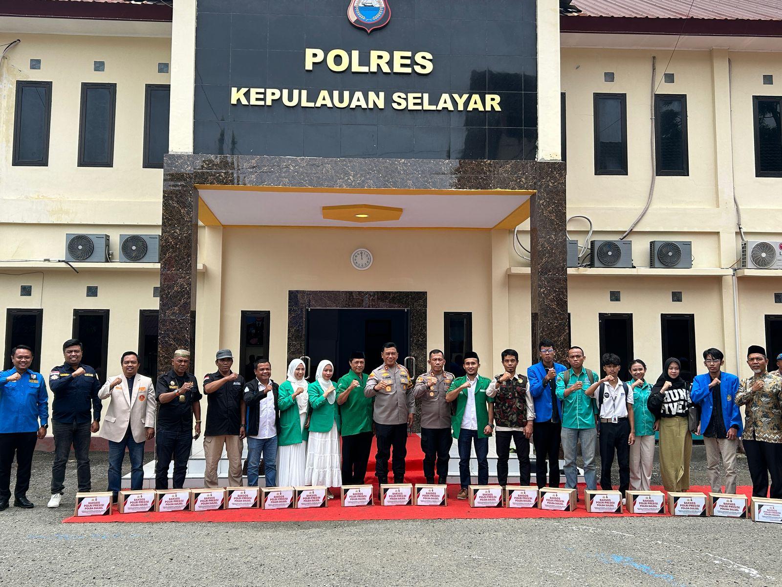 Kapolda Pimpin Baksos Polri Presisi Sambut Ramadhan Tingkat Sulsel dari Polres Kepulauan Selayar