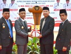 Serah Terima Jabatan Bupati /Wabup. Natsir Ali – Muhtar Siap dan Komitmen Bangun Selayar Maju dan Sejahtera