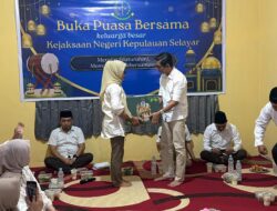 Berbagi Kebaikan di Bulan Suci Ramadhan, Kejari Kepulauan Selayar dan Pengurus IAD Daerah Kepulauan Selayar Anjangsana*
