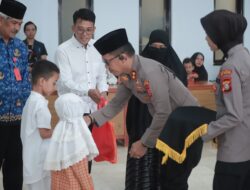 Yatim Fest, Kapolres Selayar Serahkan Santunan Kepada 250 Orang Anak Yatim dan Calon Hafiz