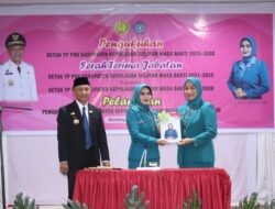 Bupati Selayar Kukuhkan Hj.Tri Yanti Rahmati Natsir Sebagai Ketua TP PKK Selayar