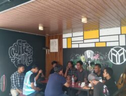 Manager UPPLTD Selayar Gelar Pertemuan bersama Insan Pers di Cafe Move On.Benteng