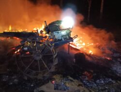 Kebakaran Gubuk Penyimpanan Gabah di Pasimasunggu, Kapolsek: Belasan Karung Gabah dan Traktor Korban Ludes