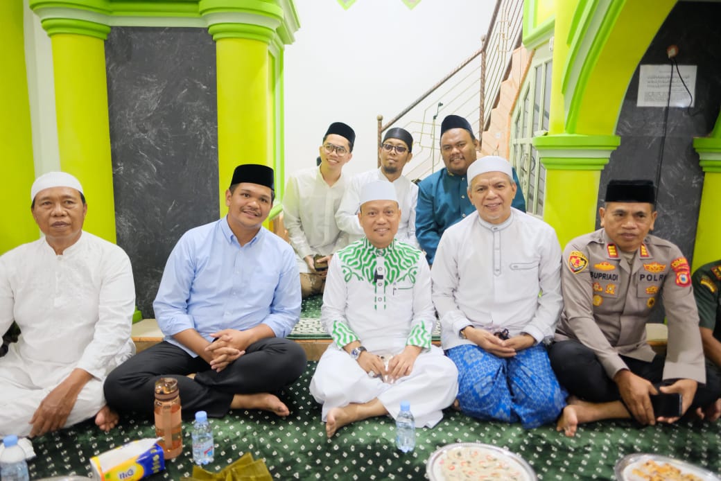 Pesan Khusus Ustad Das’ad Latif Untuk Bupati Bantaeng Uji Nurdin