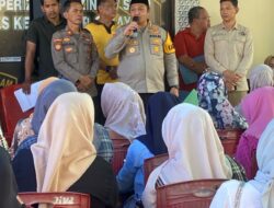 Kapolres Selayar Sapa Langsung Pemohon SKCK, Minta Bersabar dan Pastikan Semua Terlayani