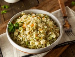 Resep Nasi Diet dari Bunga Kol Cauliflower Rice: Alternatif Sehat, Lezat, dan Rendah Kalori