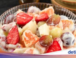 Resep Salad Buah Sehat Tanpa Mayonnaise: Segar, Creamy, dan Bernutrisi Tinggi